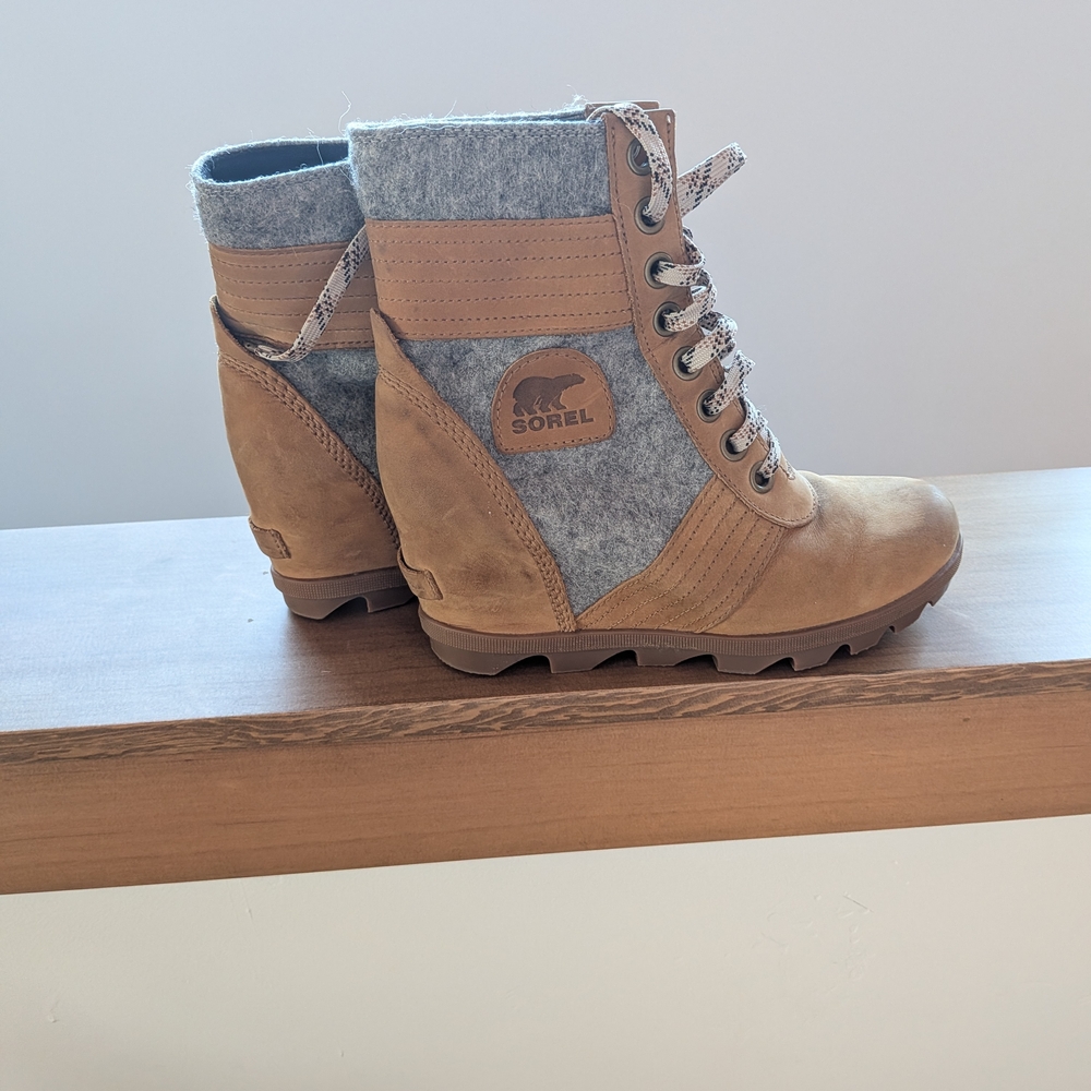 Sorel Women's 8 Lexie Wedge Boot